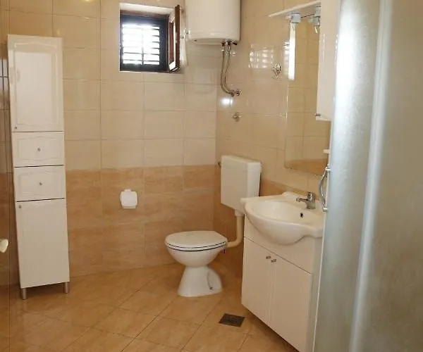 Apartamento With Parking Space - 16190 Vodice