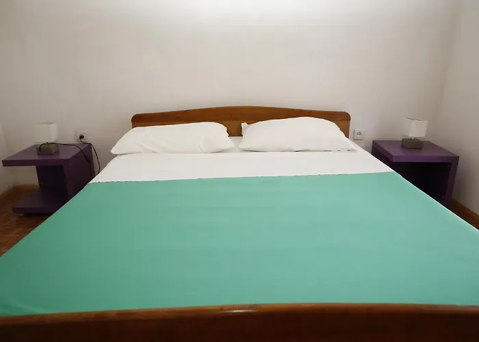 With Parking Space - 16190 Apartment Vodice